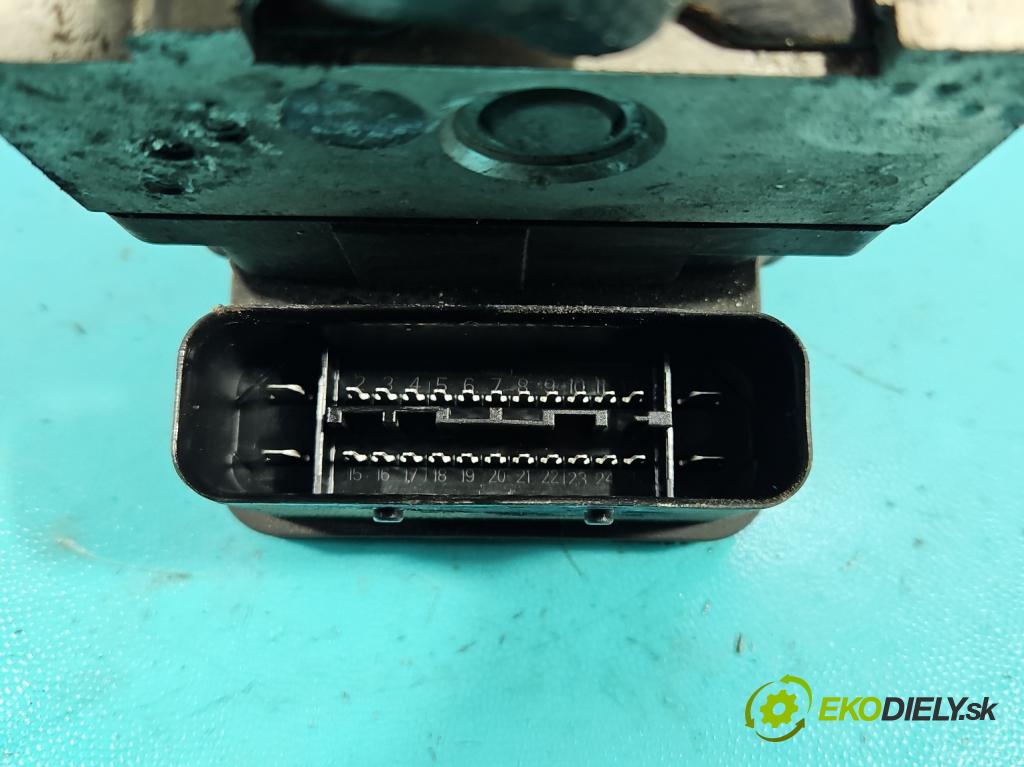 Renault Megane III 2008-2016 1.6 16V 110 HP manual 81 kW 1598 cm3 5- čerpadlo abs 476608247R (Pumpa ABS)