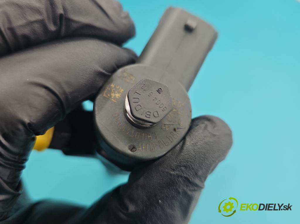 Opel Corsa C 2000-2006 1.3 cdti 69KM manual 51 kW 1248 cm3 3- vstrek 0445110083 (Vstrekovač paliva)