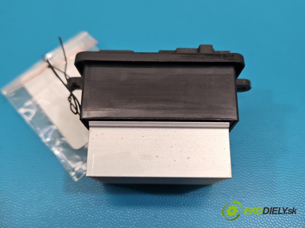 Citroen C5 Aircross 17-25 1.2 T 131 HP manual 96 kW 1199 cm3 5- rezistor A43002900