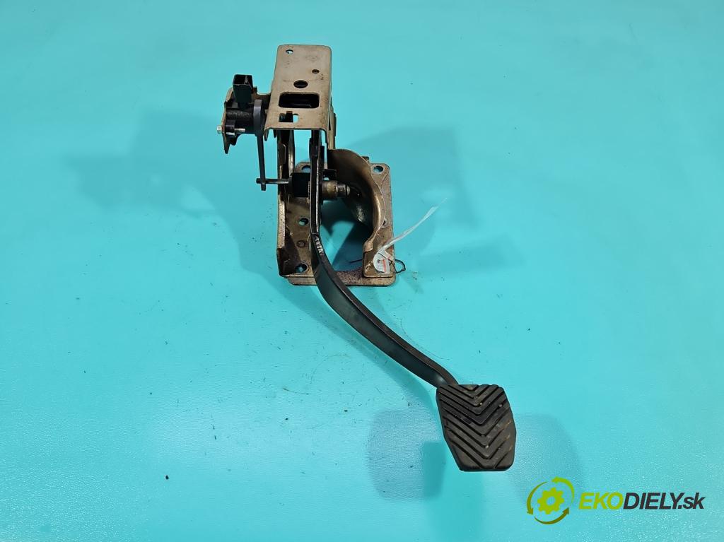 Fiat Freemont 2.0 jtd 170 HP manual 125 kW 1956 cm3 5- pedále ostatné 04581589AB