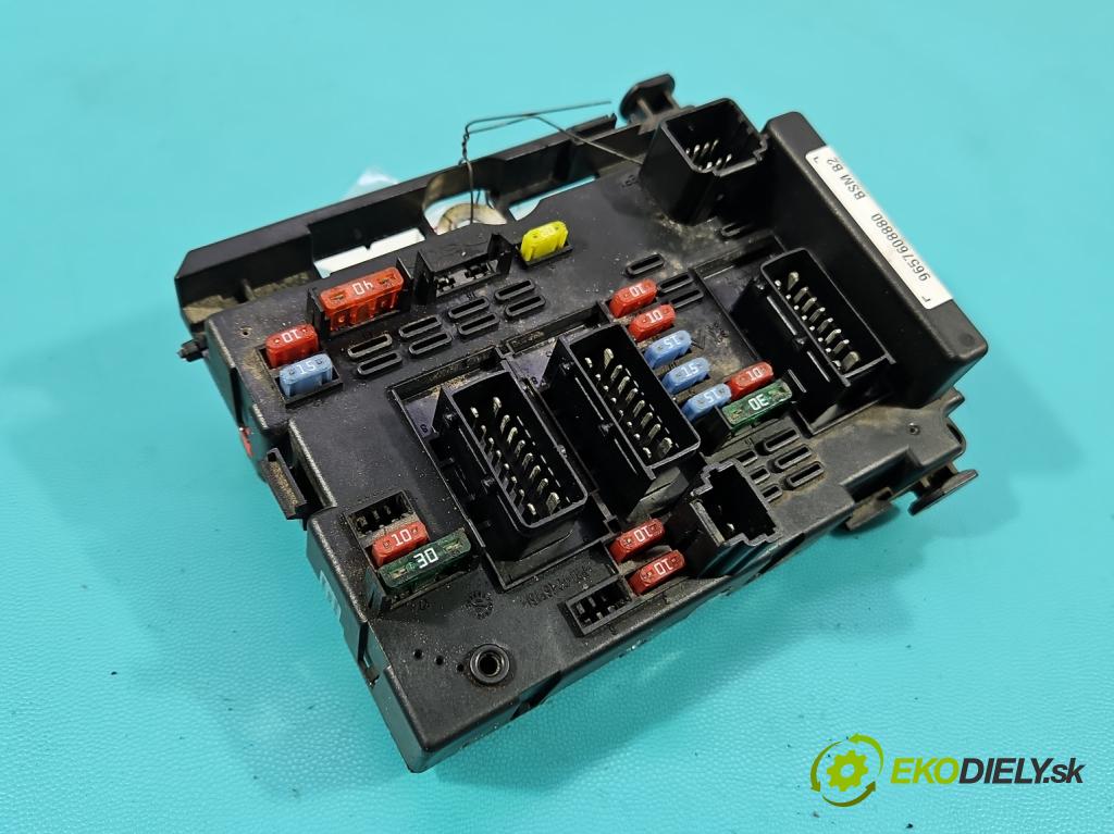 Peugeot 307 2.0 hdi 90 hp manual 66 kW 1997 cm3 5- řídící jednotka 9657608880