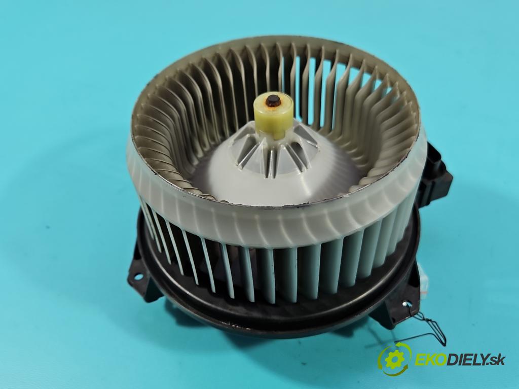 Fiat Freemont 2.0 jtd 170 HP manual 125 kW 1956 cm3 5- ventilátor vzduchu 272700-5011