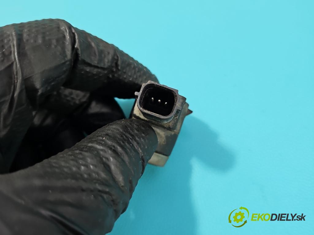 Fiat Freemont 2.0 jtd 170 HP manual 125 kW 1956 cm3 5- snímač parkovaní: 0263023028