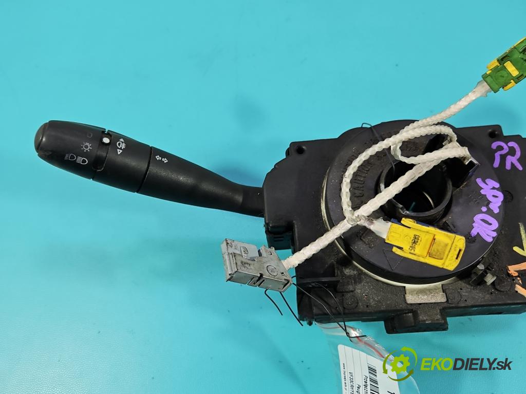 Peugeot 307 2.0 hdi 90 hp manual 66 kW 1997 cm3 5- Přepínač sdružený 96595112XT (Páčky pod volantem)