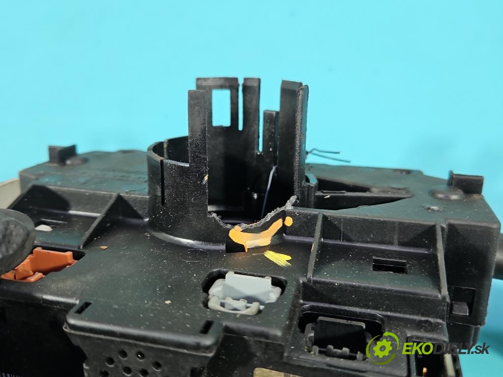 Peugeot 307 2.0 hdi 90 hp manual 66 kW 1997 cm3 5- Přepínač sdružený 96595112XT (Páčky pod volantem)