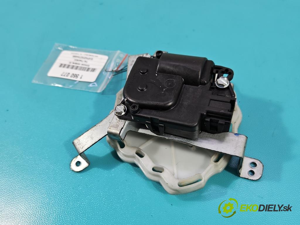 Fiat Freemont 2.0 jtd 170 hp manual 125 kW 1956 cm3 5- motorek topení AA-113800-2640