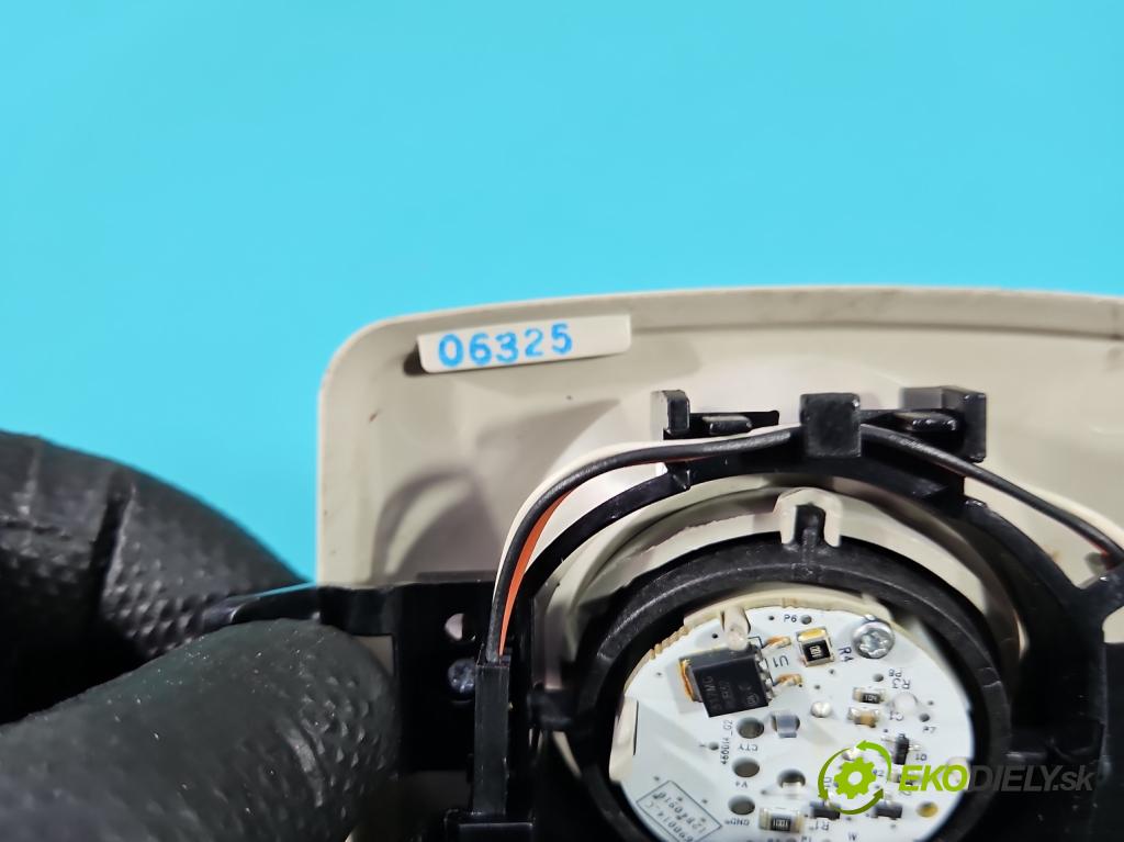 Fiat Freemont 2.0 jtd 170 HP manual 125 kW 1956 cm3 5- svetlo / reflektor interiéra 275019