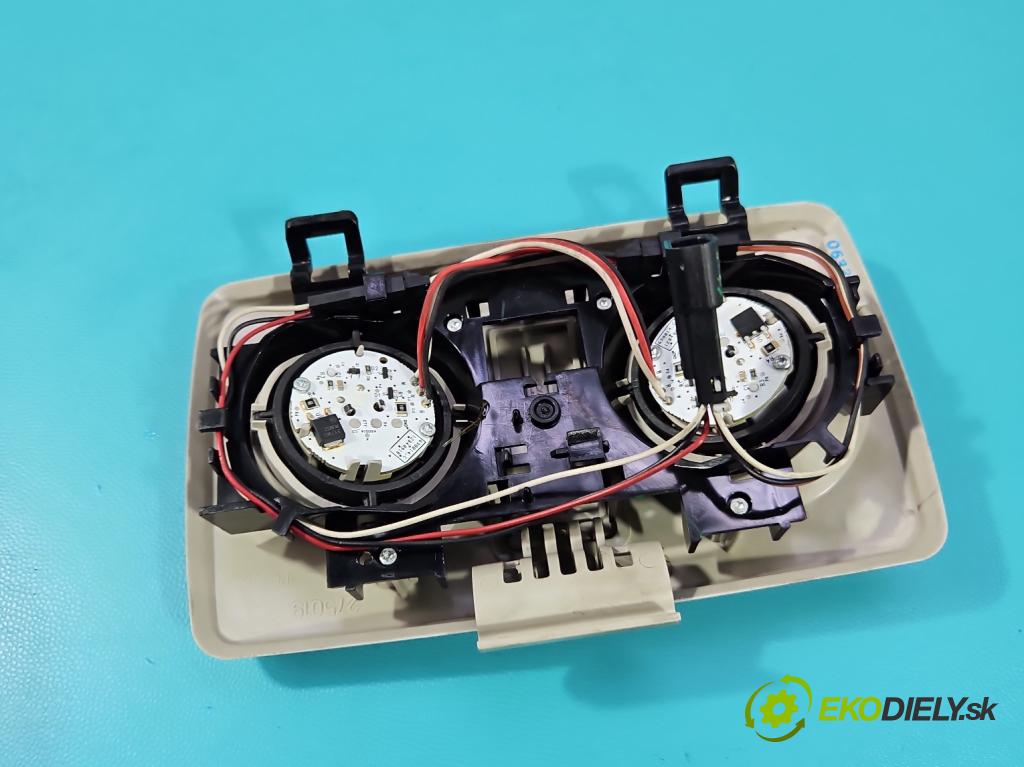 Fiat Freemont 2.0 jtd 170 HP manual 125 kW 1956 cm3 5- svetlo / reflektor interiéra 275019