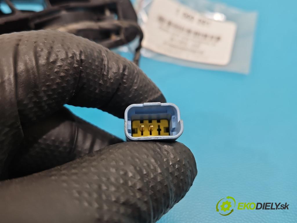 DS 4 2015-2020 2.0 hdi 181KM automatic 133 kW 1997 cm3 5- rukoväť predné ľavé mimo: 9686433780 (Kľučka dverí vonkajšia predná ľavá)