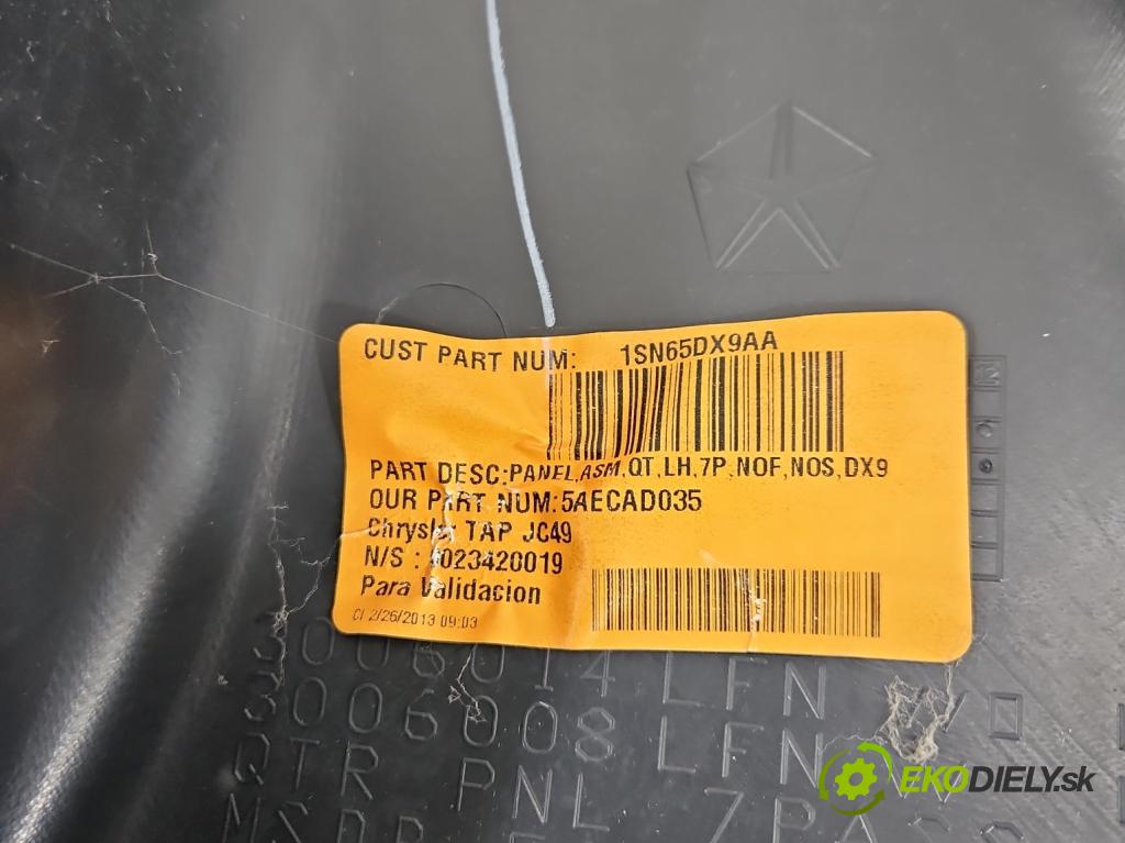 Fiat Freemont 2.0 jtd 170 HP manual 125 kW 1956 cm3 5- Čalounictví: kufra: ľavé 1SN65DX9AA