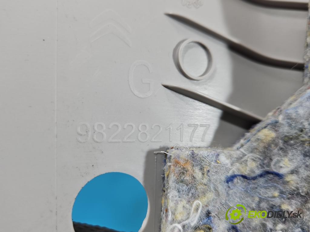 Citroen C5 Aircross 17-25 1.2 T 131 HP manual 96 kW 1199 cm3 5- kryt plast 9822821177