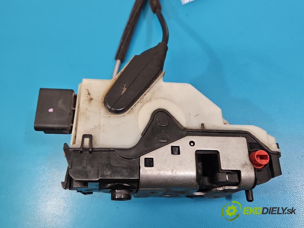 DS 4 2015-2020 2.0 hdi 181KM automatic 133 kW 1997 cm3 5- zámok zadné pravý 9685353480