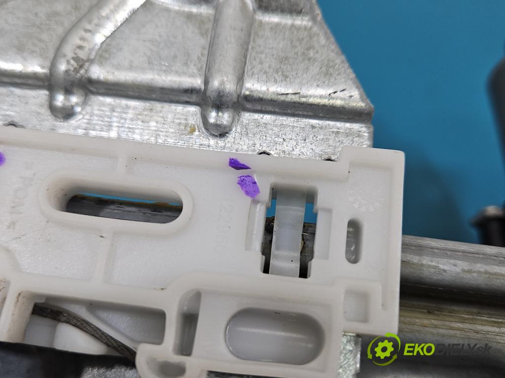 DS 4 2015-2020 2.0 hdi 181KM automatic 133 kW 1997 cm3 5- mechanizmus okna predné pravý 402276K