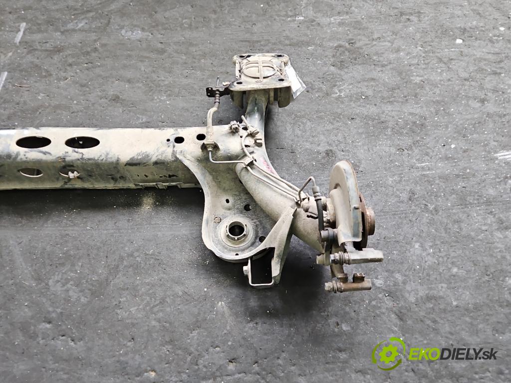 Skoda Scala 2019- 1.5 TSI 150 HP manual 110 kW 1498 cm3 5- zadna výstuha  (Výstuha zadná)