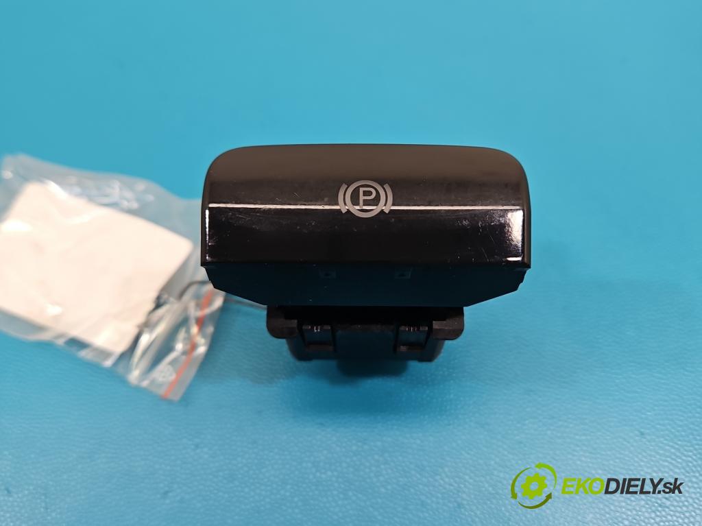 DS 4 2015-2020 2.0 hdi 181KM automatic 133 kW 1997 cm3 5- prepínač brzda: ručný  (Prepínacie páčky pod volantom)