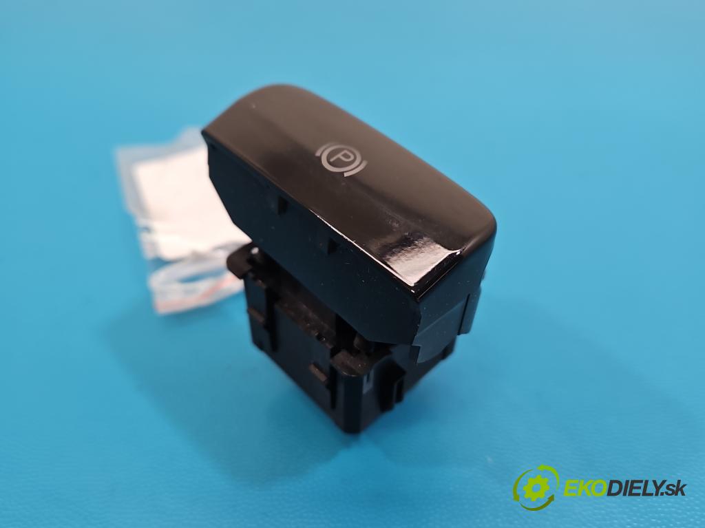 DS 4 2015-2020 2.0 hdi 181KM automatic 133 kW 1997 cm3 5- Přepínač brzda: ručního  (Páčky pod volantem)