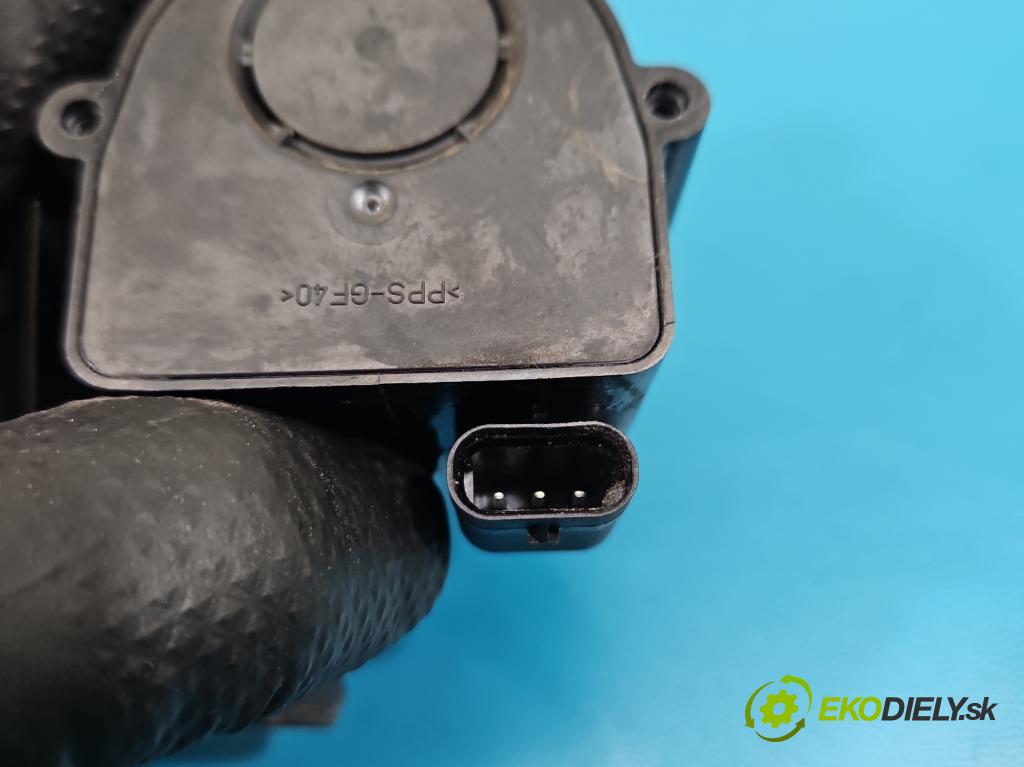 Skoda Octavia III 2013- 2.0 TSI DKZA: 190 HP automatic 140 kW 1984 cm3 5- pompa obehu voda: 5Q0965561B