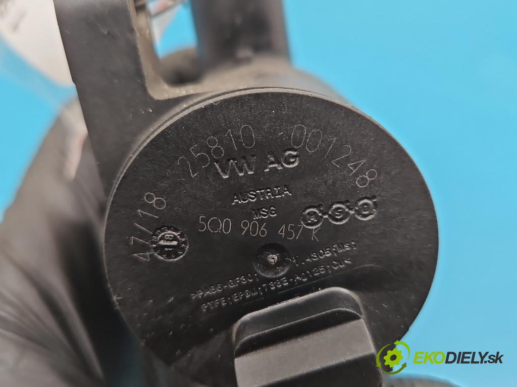 Skoda Octavia III 2013- 2.0 TSI DKZA: 190 HP automatic 140 kW 1984 cm3 5- pompa obehu voda: 5Q0906457K