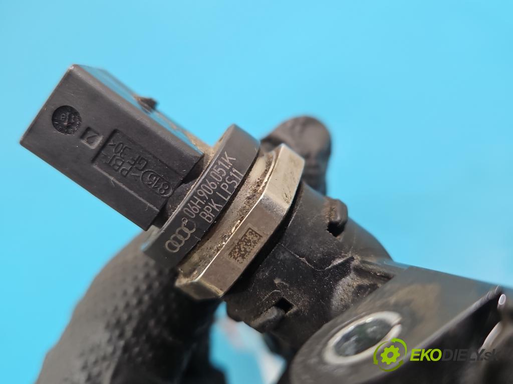 Skoda Octavia III 2013- 2.0 TSI 190 HP automatic 140 kW 1984 cm3 5- vstrek 06L906031A (Vstrekovač paliva)