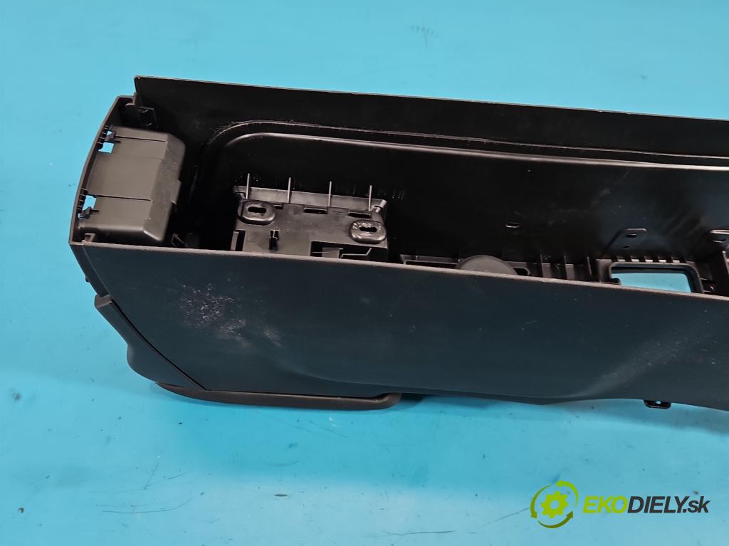 DS 4 2015-2020 2.0 hdi 181KM automatic 133 kW 1997 cm3 5- operadlo 9689043077 (Lakťová opierka)