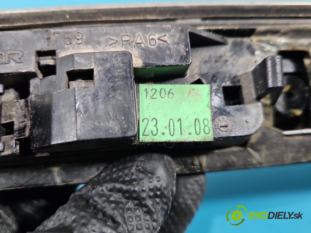 Mercedes A W169 2004-2012 2.0 cdi 109 hp manual 80 kW 1992 cm3 3- klika kufrových dveří zadní