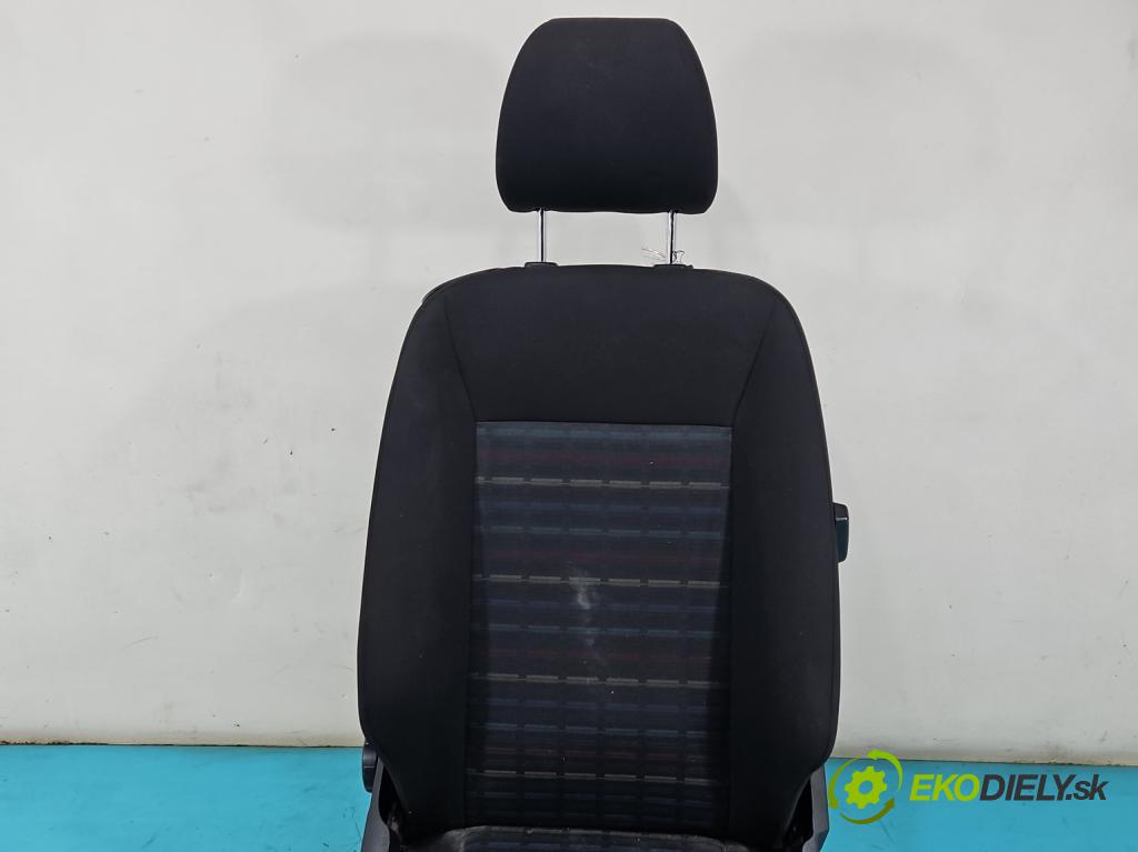 Mercedes A W169 2004-2012 2.0 cdi 109 hp manual 80 kW 1992 cm3 3- Sedadlo pravý  (Sedadlo)