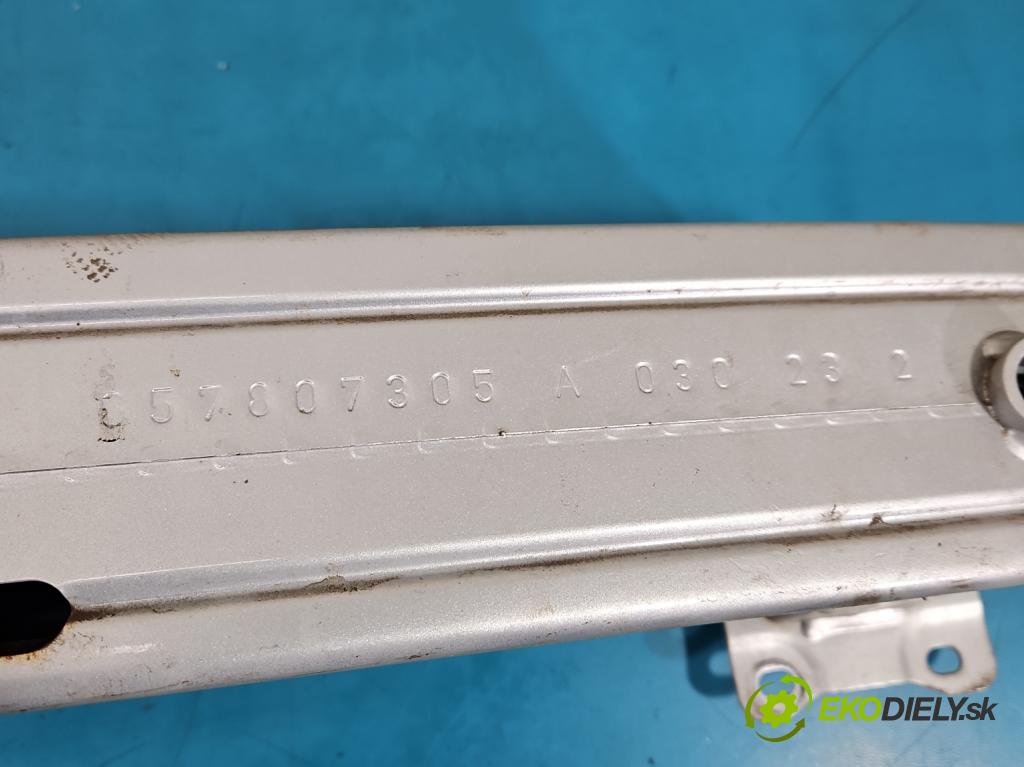 Skoda Scala 2019- 1.5 TSI 150 hp manual 110 kW 1498 cm3 5- výztuha nárazníku zadní 657807305A