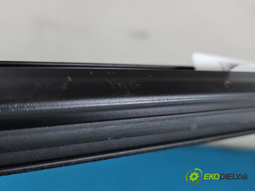 Jeep Cherokee KL 2013-2023 2.0 multijet: 140 HP manual 103 kW 1956 cm3 5- Těsnění: dvere zadné ľavé  (Karoséria ostatné)