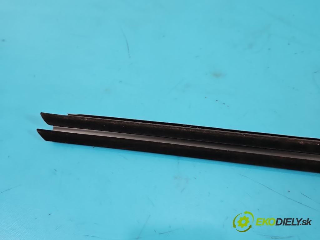 Jeep Cherokee KL 2013-2023 2.0 multijet: 140 HP manual 103 kW 1956 cm3 5- Těsnění: dvere zadné ľavé  (Karoséria ostatné)