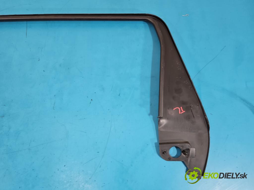 Jeep Cherokee KL 2013-2023 2.0 multijet: 140 HP manual 103 kW 1956 cm3 5- lišta dvere zadné ľavé