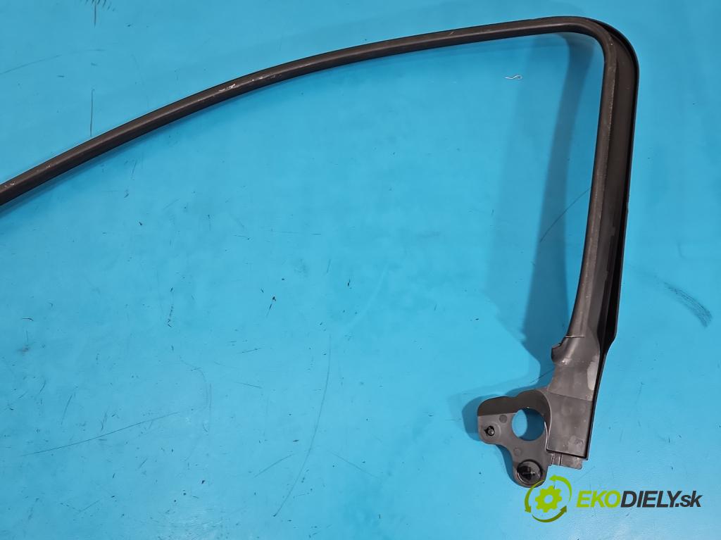 Jeep Cherokee KL 2013-2023 2.0 multijet: 140 HP manual 103 kW 1956 cm3 5- lišta dvere predné ľavé 1UJ43TRMAB