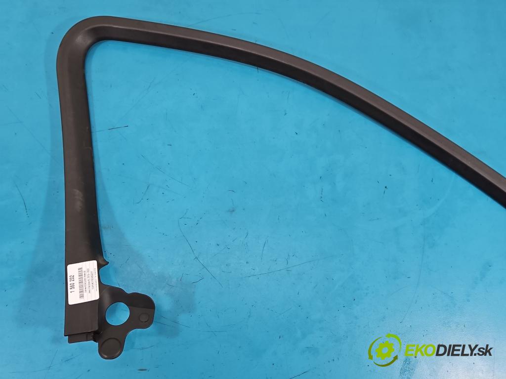 Jeep Cherokee KL 2013-2023 2.0 multijet: 140 HP manual 103 kW 1956 cm3 5- lišta dvere predné ľavé 1UJ43TRMAB