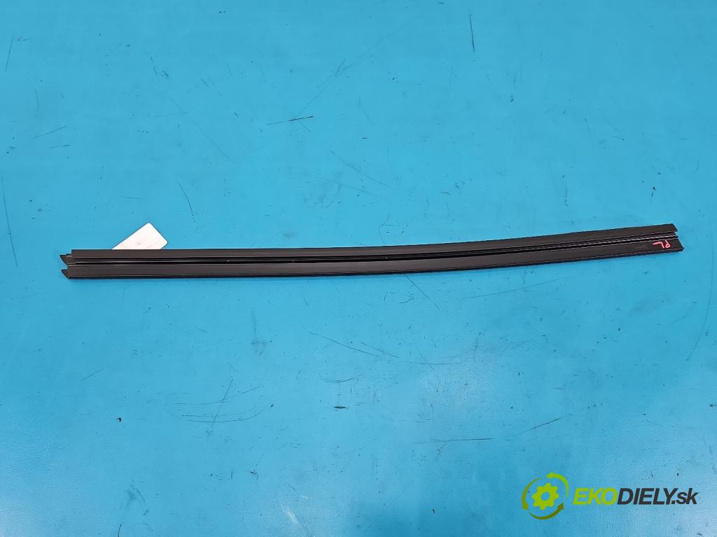 Jeep Cherokee KL 2013-2023 2.0 multijet: 140 HP manual 103 kW 1956 cm3 5- Těsnění: dvere predné ľavé