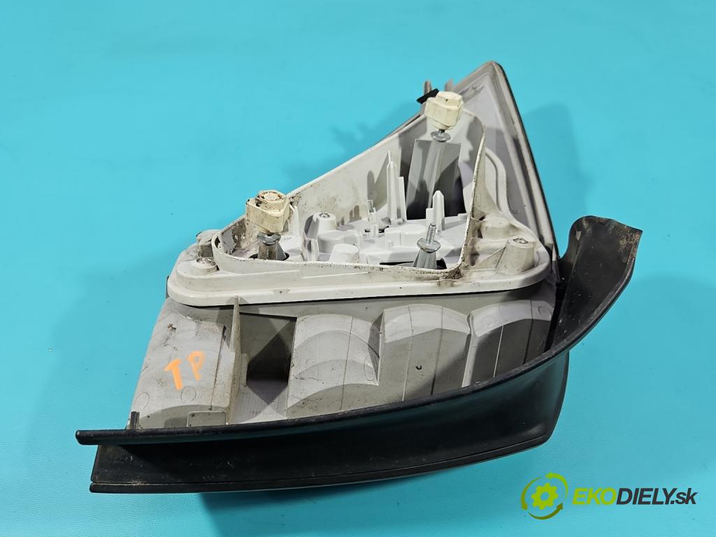 Opel Astra III 2004-2014 1.8 16V 125 HP manual 92 kW 1796 cm3 5- svetlo / reflektor zadné pravé 24451840 (Kľučka dverí ostatné)