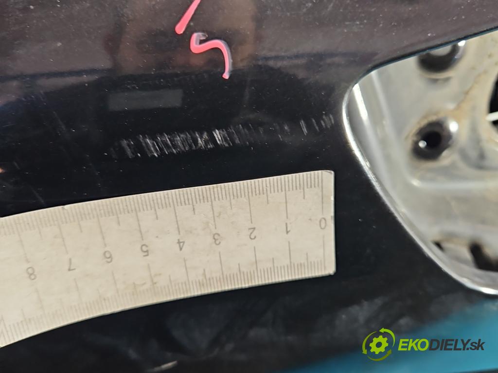 Kia Ceed II 2012-2018 1.6 crdi 128 HP manual 94 kW 1582 cm3 5- zadna kufor  (Kapota zadná (kufor))