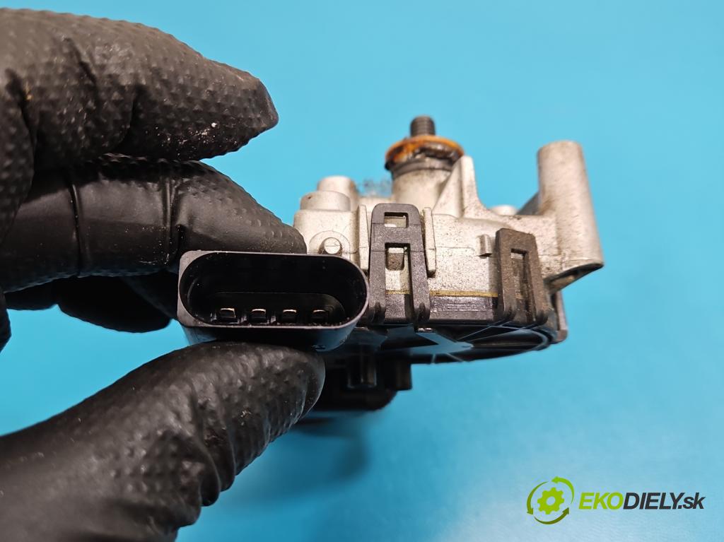 Seat Ibiza IV 6J 2008-2017 1.2 12V 69KM manual 51 kW 1198 cm3 5- motor stieračov predné 0390241551