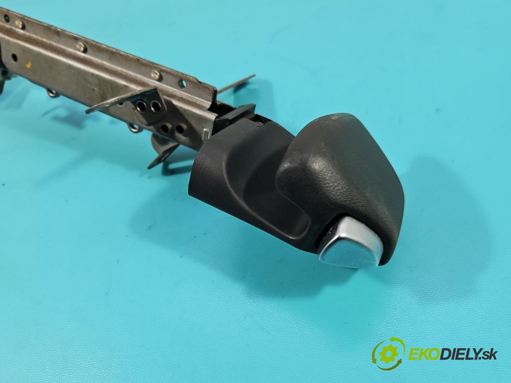 Honda Fr-v 2.0 16V 150 HP manual 110 kW 1998 cm3 5- Páka: brzda: ručný