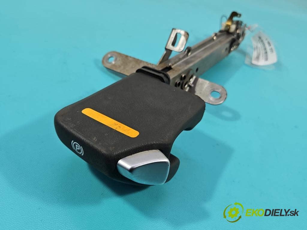 Honda Fr-v 2.0 16V 150 HP manual 110 kW 1998 cm3 5- Páka: brzda: ručný 