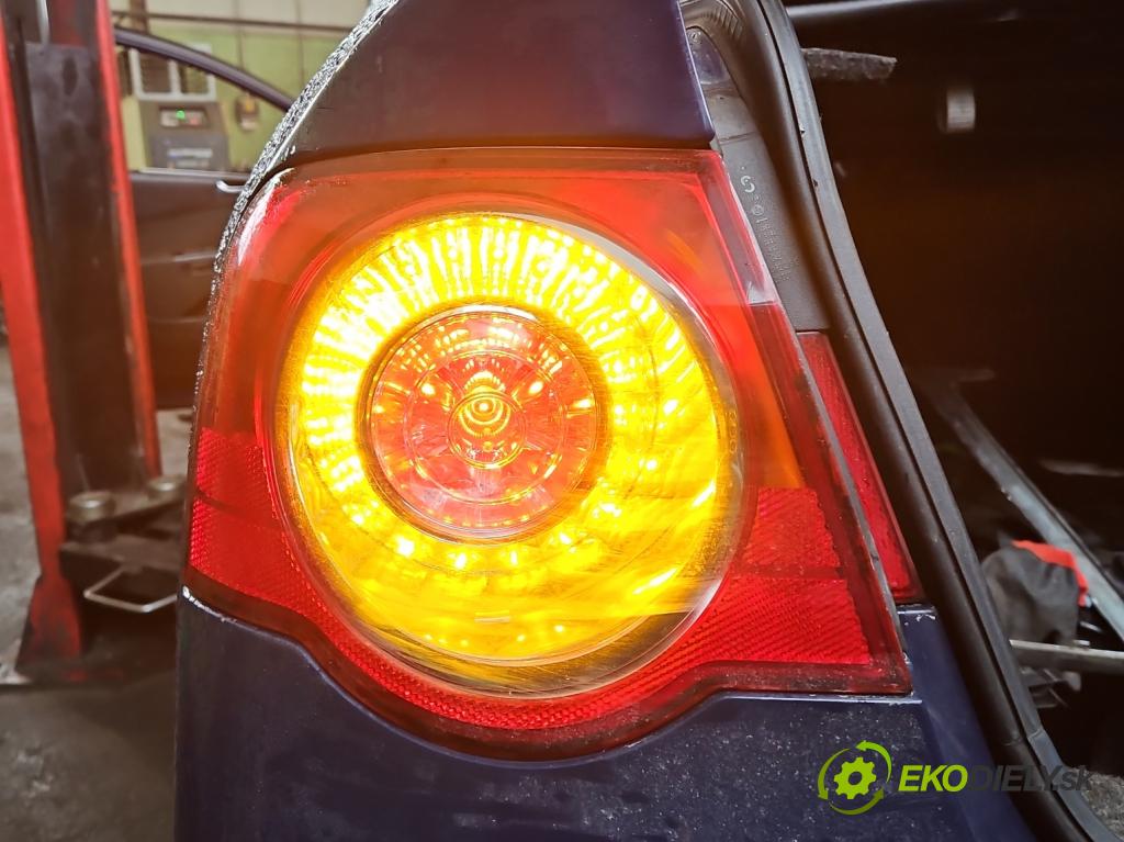 Vw Passat B6 2005-2010 1.9 tdi 105 hp manual 77 kW 1896 cm3 4- světlo zadní levé 3C5945095C (Klika dveří ostatní)