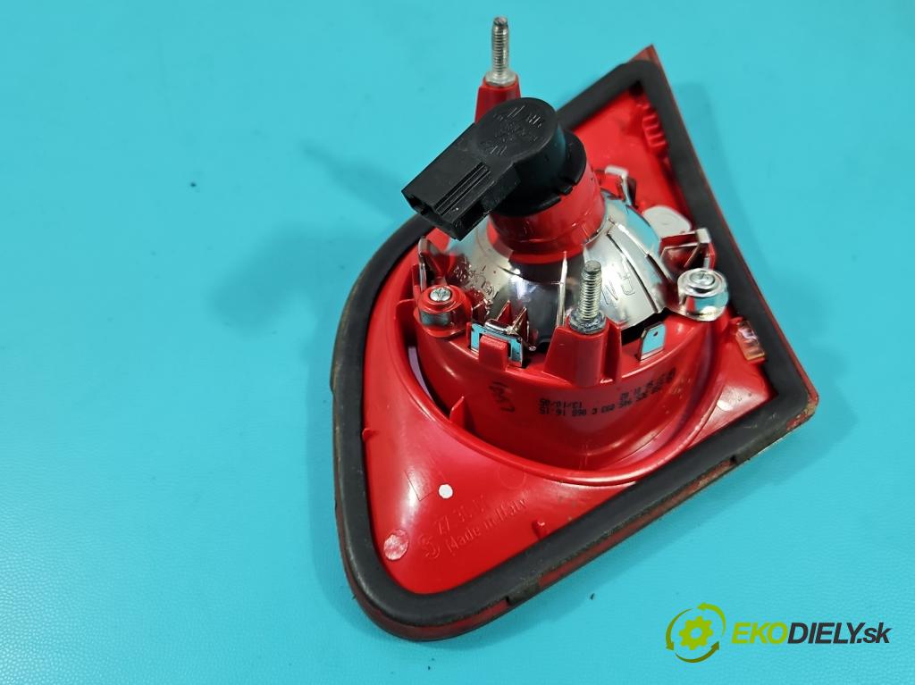 Vw Passat B6 2005-2010 1.9 tdi 105 HP manual 77 kW 1896 cm3 4- svetlo / reflektor zadné ľavé 3C5945093C (Kľučka dverí ostatné)