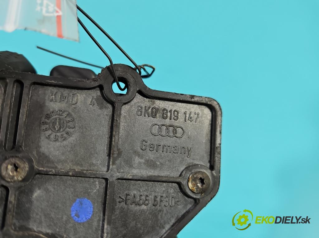 Audi A4 B8 2007-2015 2.0 tdi 143 HP manual 105 kW 1968 cm3 5- pompa obehu voda: 8K0965561A