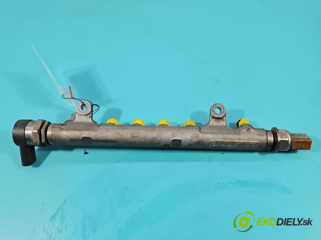 Audi A4 B8 2007-2015 2.0 tdi 143 hp manual 105 kW 1968 cm3 5- lišta vstřikovací 03L130089A (Vstřikovací lišta)