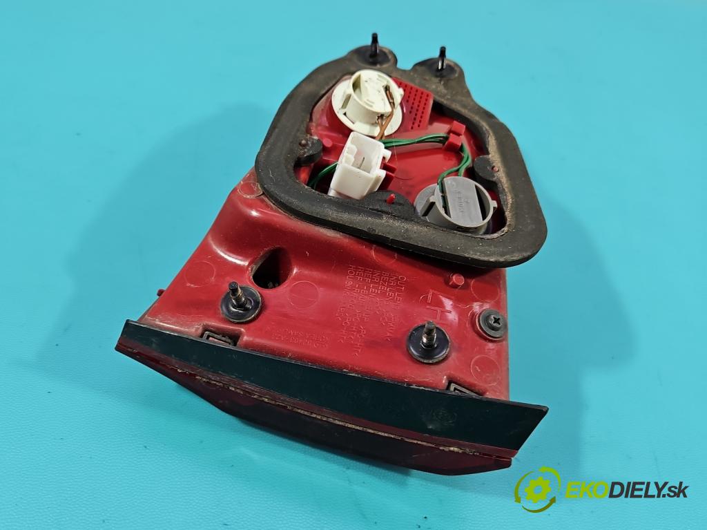 Kia Ceed II 2012-2018 1.6 crdi 128 HP manual 94 kW 1582 cm3 5- svetlo / reflektor zadné ľavé 92403-A23 (Kľučka dverí ostatné)