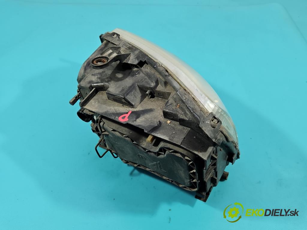 Fiat Panda II 2003-2012 1.1 8V 54 HP manual 40 kW 1108 cm3 5- Reflektor: pravý  (Svetlo predné pravé)