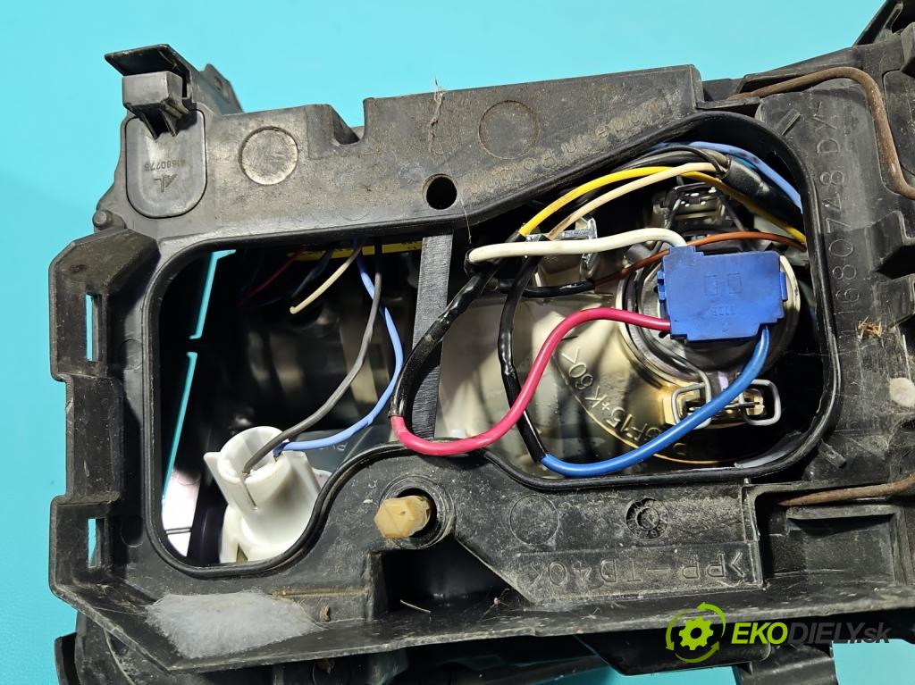 Fiat Panda II 2003-2012 1.1 8V 54 HP manual 40 kW 1108 cm3 5- Reflektor: pravý  (Svetlo predné pravé)