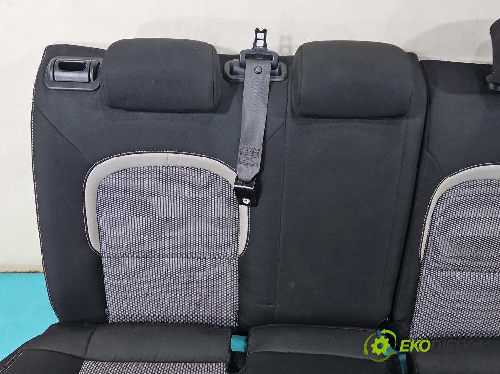 Kia Ceed II 2012-2018 1.6 crdi 128 hp manual 94 kW 1582 cm3 5- Pohovka: zadní  (Sedadlo)