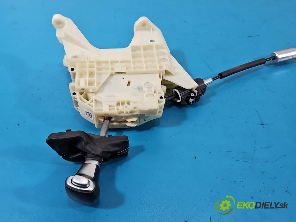 Kia Niro I 2016-2022 1.6 GDI 105 HP automatic 77 kW 1580 cm3 5- Páka: Změny: stupeň,rýchlosť 46701-D4440 (Rýchlostná páka (kulisa))