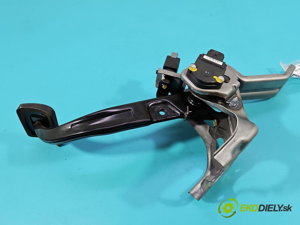 Kia Niro I 2016-2022 1.6 GDI 105 HP automatic 77 kW 1580 cm3 5- pedále ostatné 938133S800