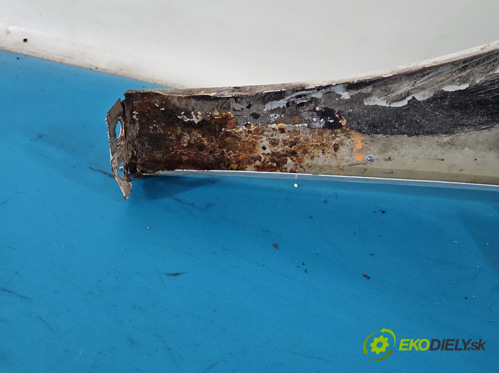 Seat Ibiza IV 6J 2008-2017 1.2 12V 69KM manual 51 kW 1198 cm3 5- blatník predné pravý  (Kľučka dverí ostatné)