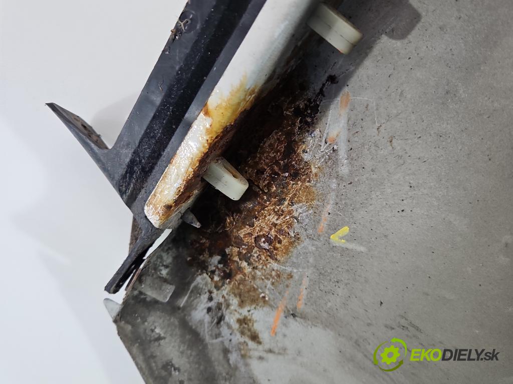 Seat Ibiza IV 6J 2008-2017 1.2 12V 69KM manual 51 kW 1198 cm3 5- blatník predné pravý  (Kľučka dverí ostatné)